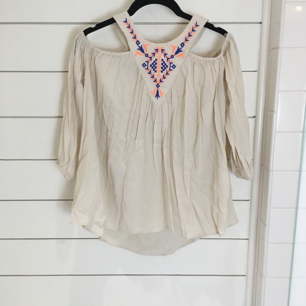 Dainty Hooligan Embroidered Floral  Top